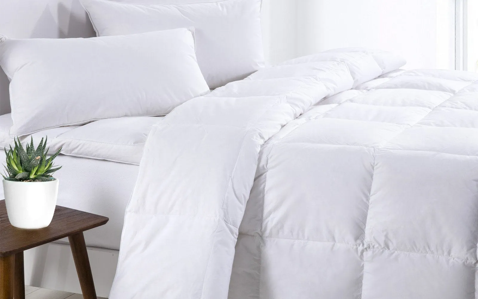 500GSM Goose Feather Down Quilt & Bamboo Quilted Pillow Set | Single | White