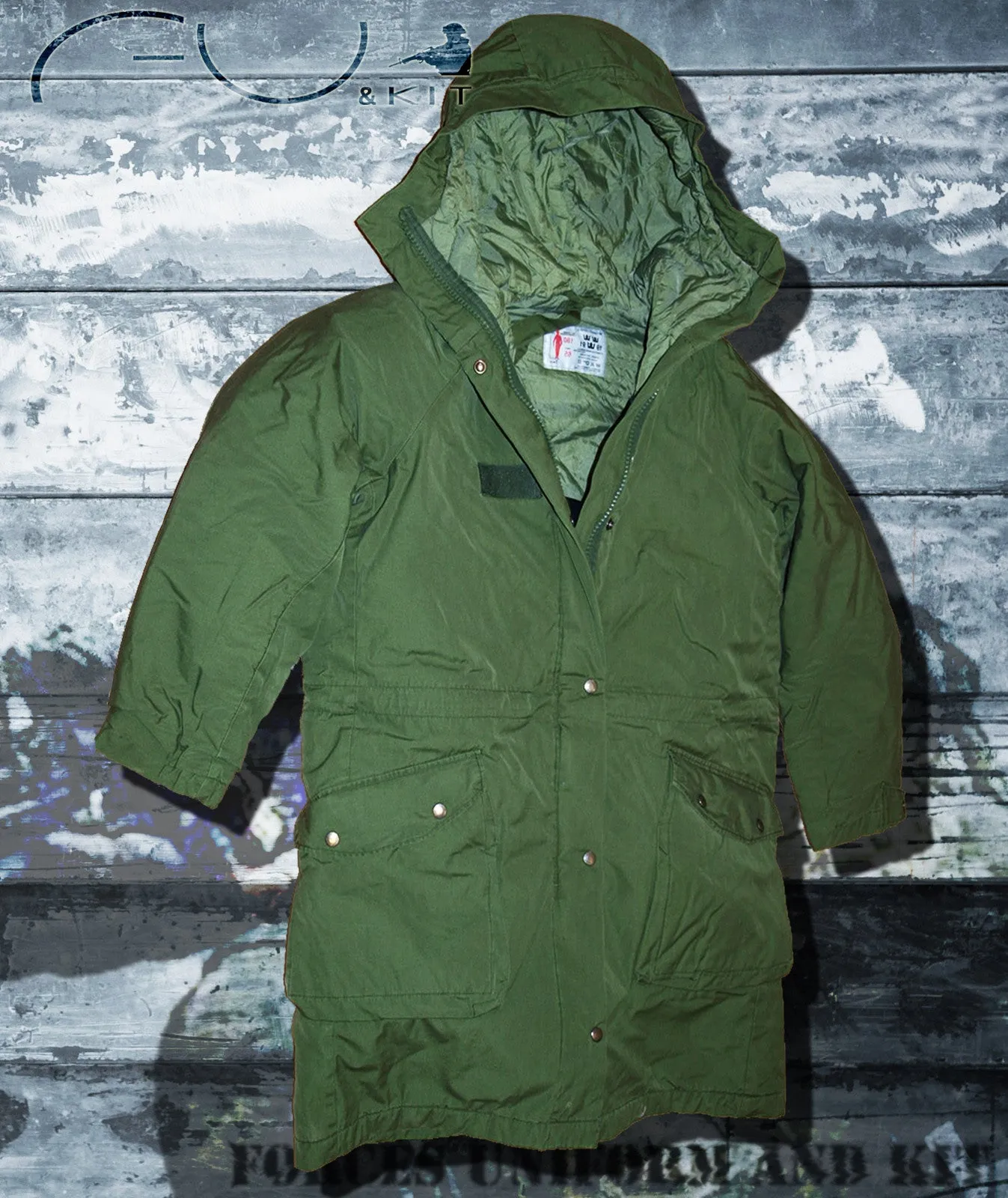 Swedish M90 Cold Weather Parkas with Fixed Hood - High-Quality, Durable and Comfortable - Perfect for Extreme Weather Conditions