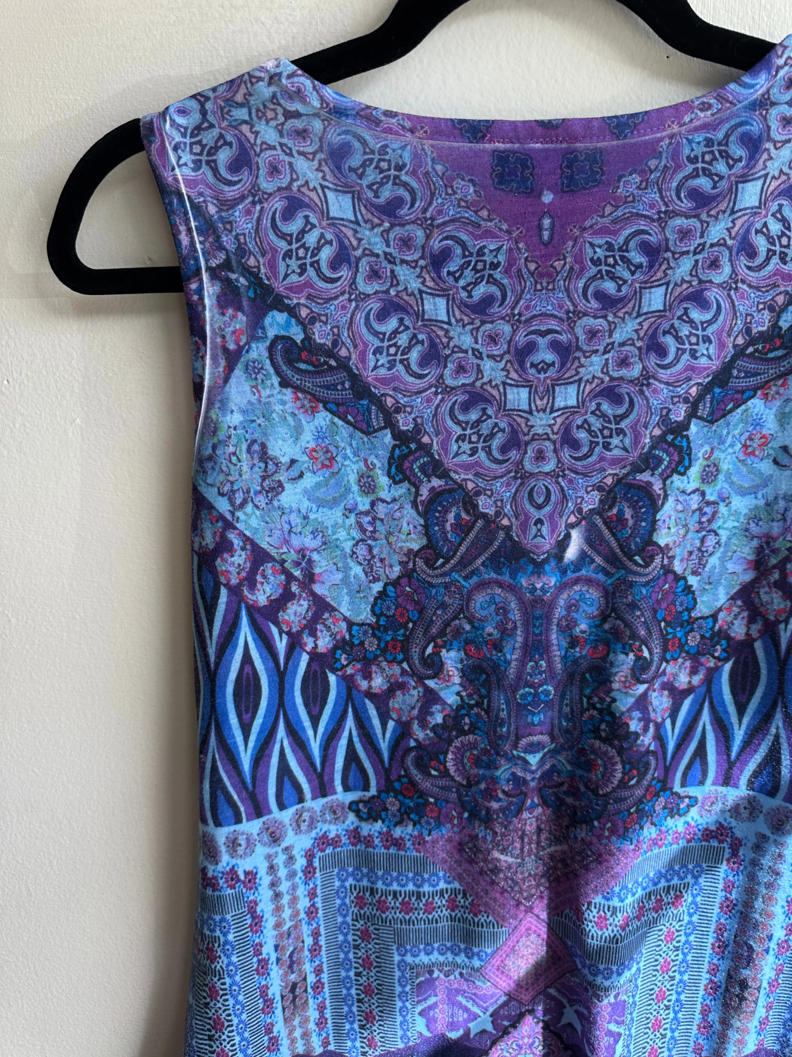 Vintage Y2K Blue Eclectic Patterned Tank Top | Size Medium